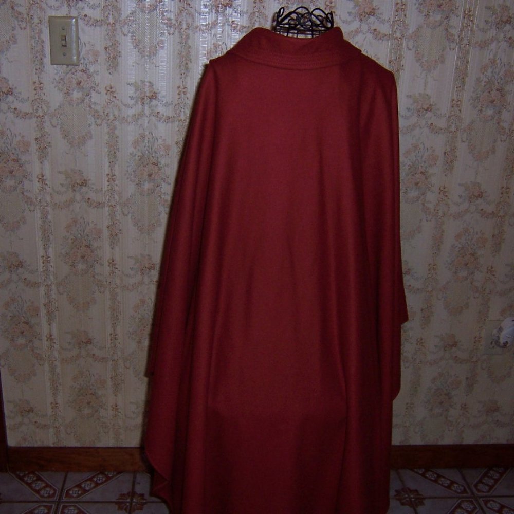 Ladies full-length wrap - Picture 2 of 2